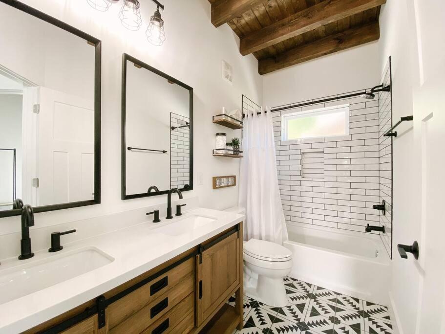 Apartament Modern Smoky Mountain Tiny House Pigeon Forge Zewnętrze zdjęcie